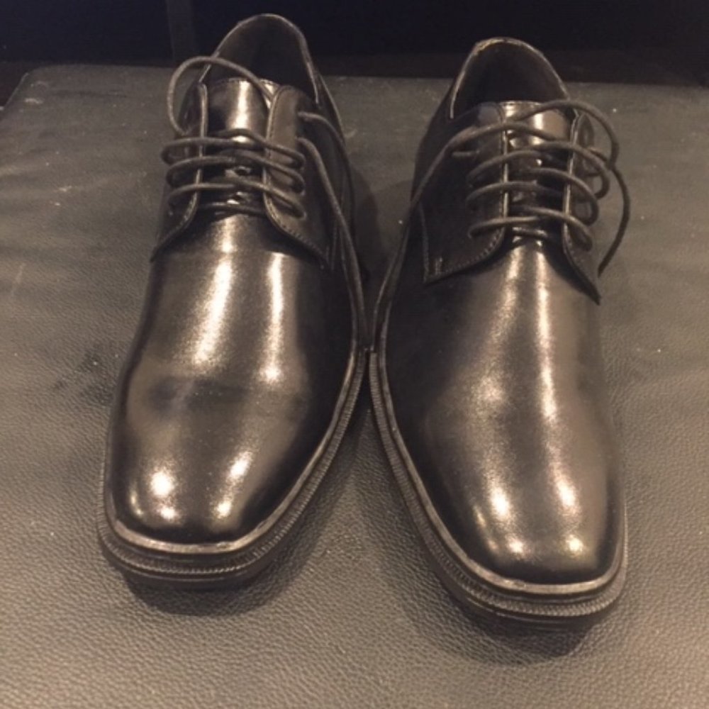 Men's Black Oxfords Size 10